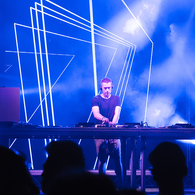 Spectacles son et lumière